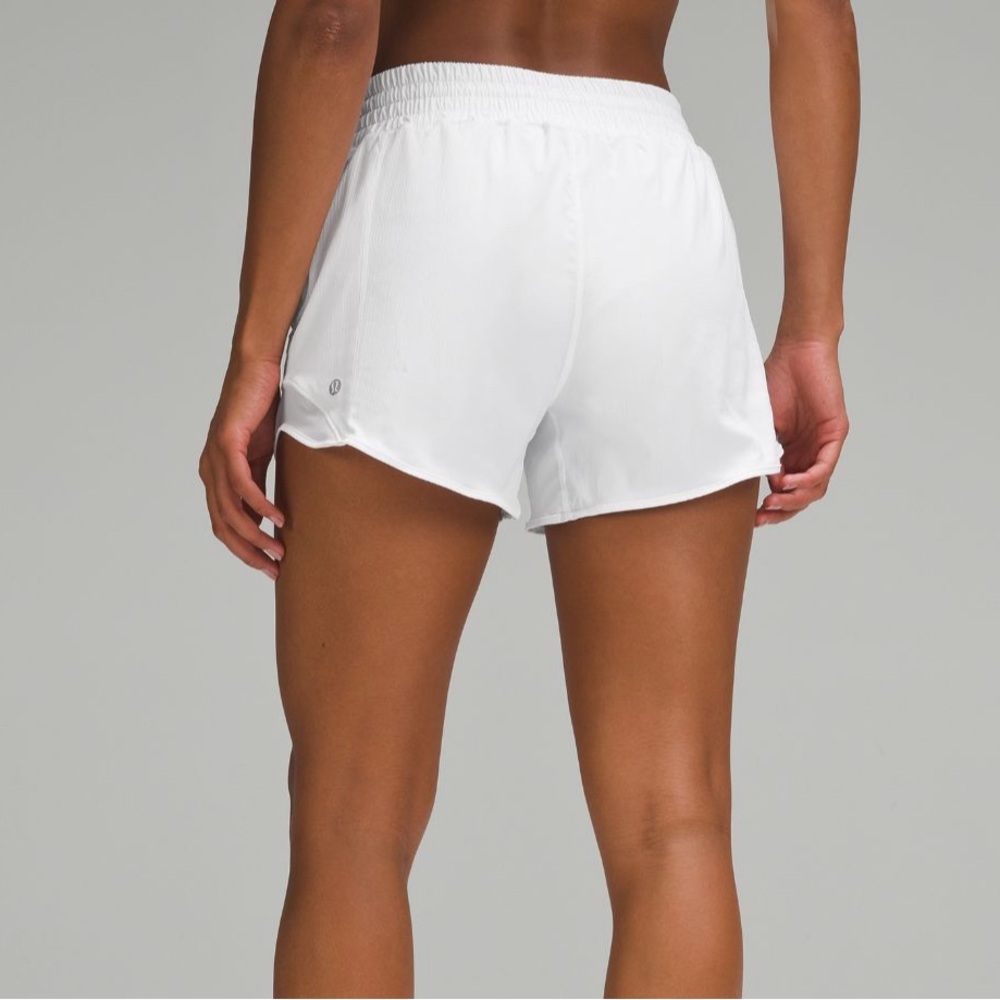 Lululemon Hotty Hot Shorts High Rise 4"
